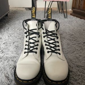 Selling these white Doc Martens, womens size 8 only worn once!